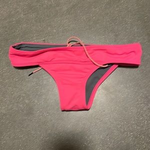 jolyn softy II pink bikini bottoms size m
